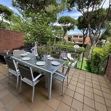 Villa Olala Gava Beach Town House Gavà